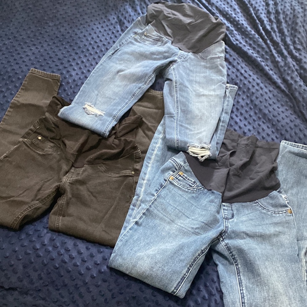 Maternity pants bundle
